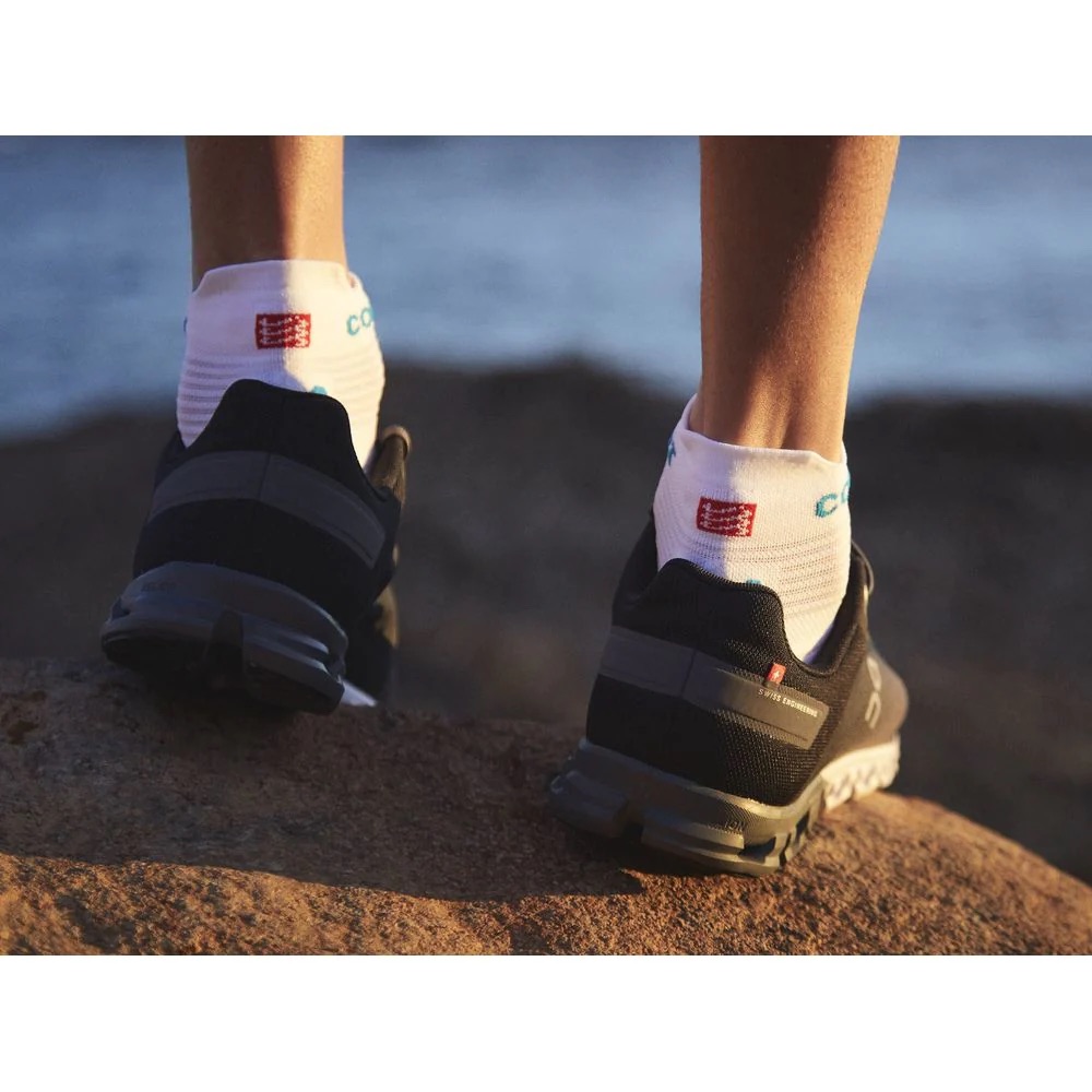 Vớ chạy bộ Compressport Pro Racing Socks V4.0 – Run Low - Màu trắng