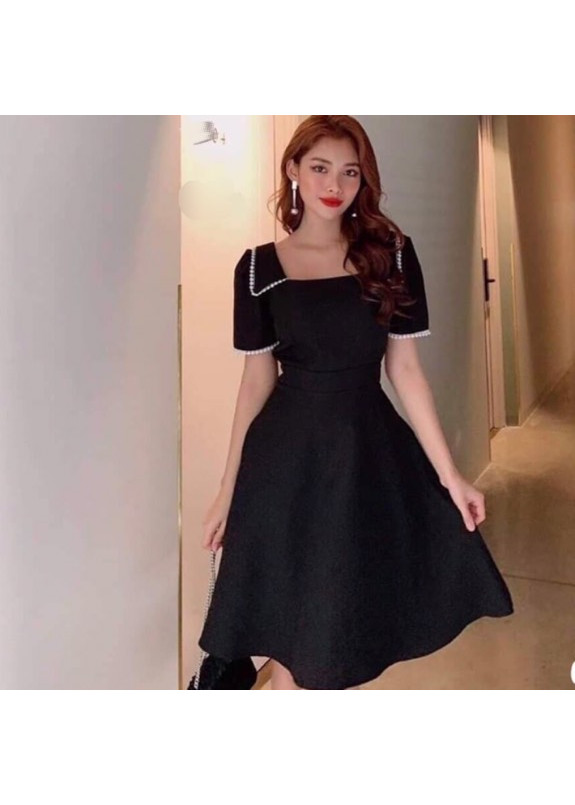 Đầm xòe cổ vuông đính hạt chất thun umi