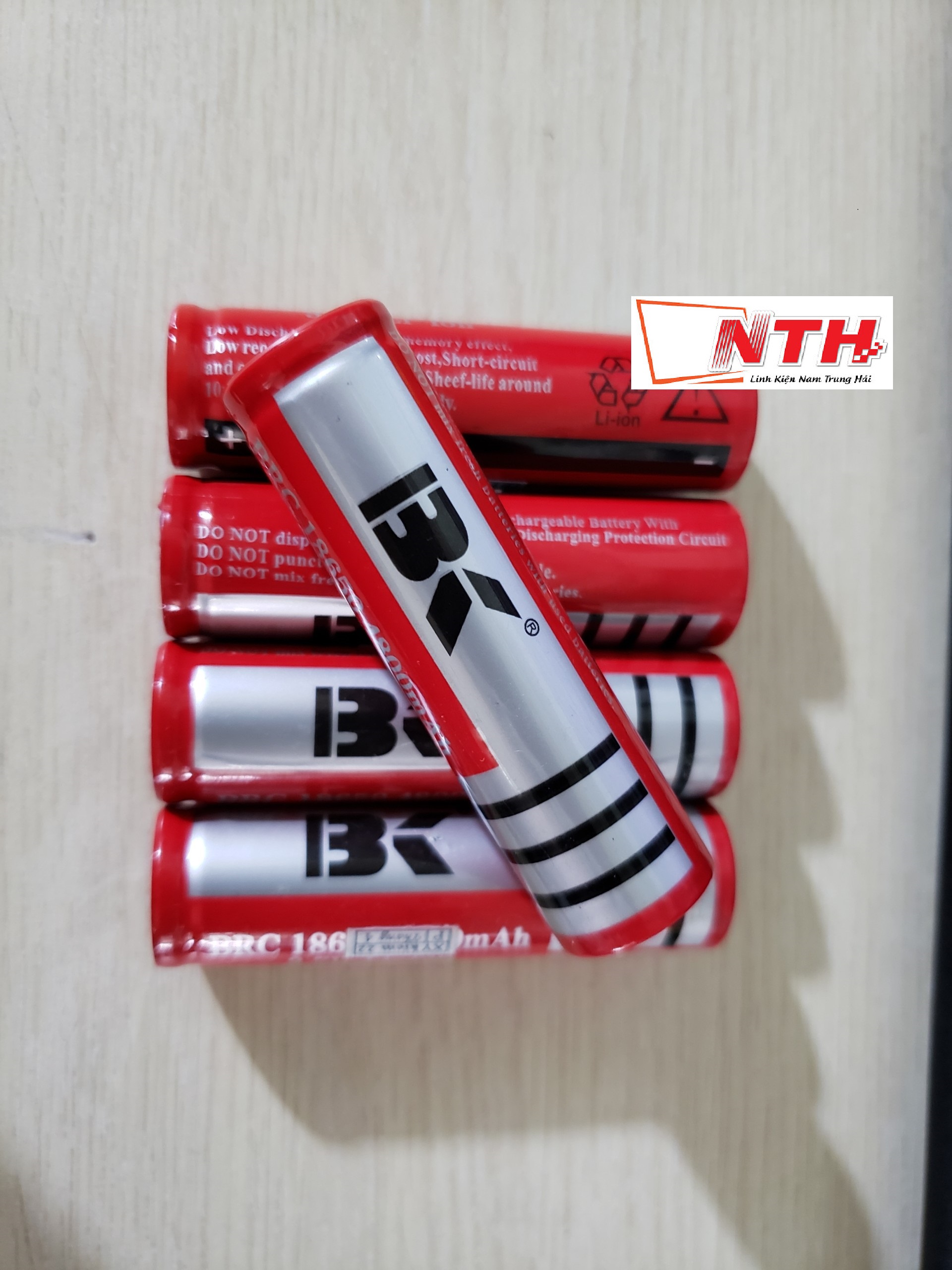 Pin tích điện sạc nhiều lần