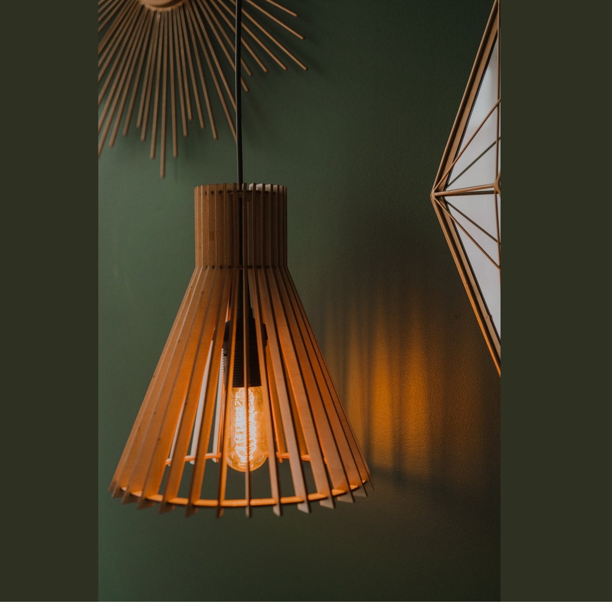 Đèn gỗ thả trần CAO CẤP hiện đại sang trọng chất liệu gỗ trang trí cho phòng khách nhà căn hộ decor nhà quán cafe