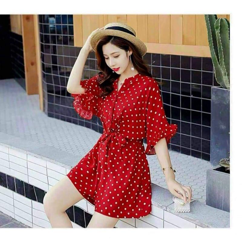 JUMPSUIT CHẤM BI THẮT NƠ TAY LOE