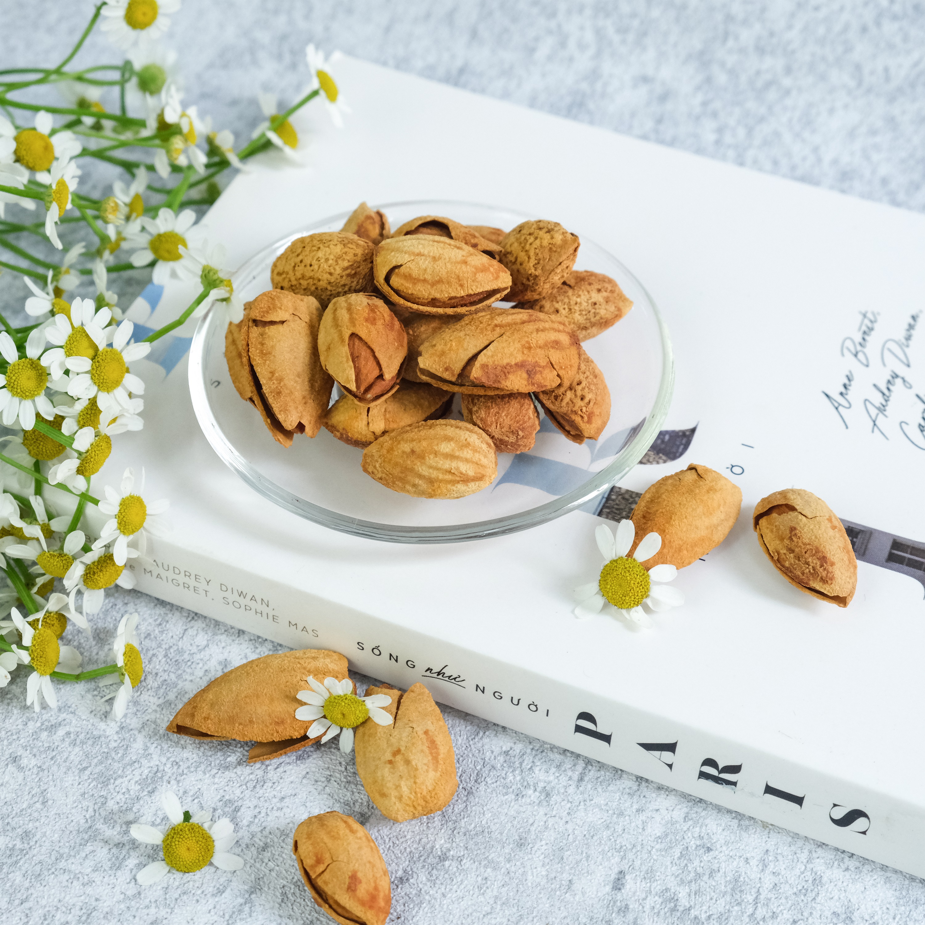 Hạt Hạnh Nhân Mỹ Rang Bơ Smile Nuts | 100% nhập khẩu từ Mỹ, thơm ngon, giòn béo