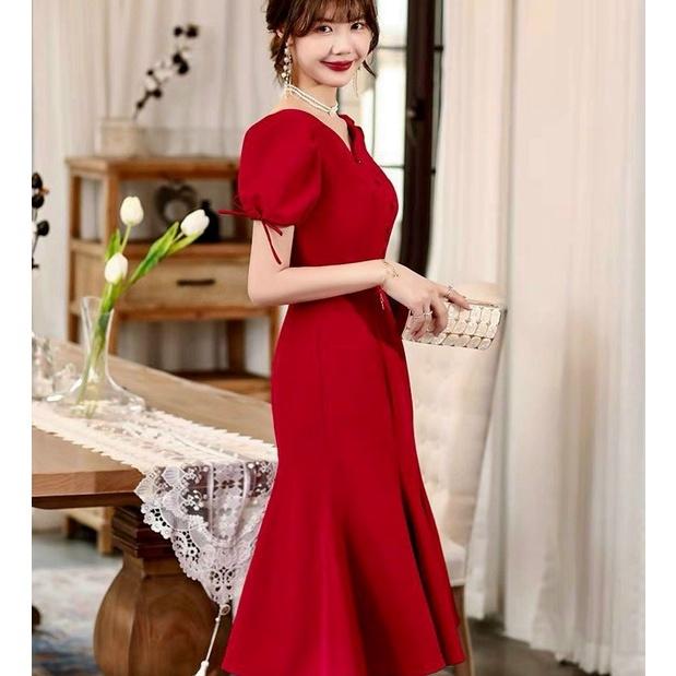 Đầm váy nữ dự tiệc cổ V phối ren màu đỏ dịp lễ tết sang trọng