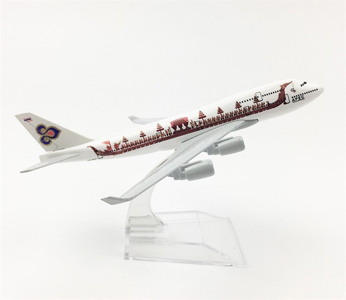 Mô hình máy bay tĩnh B747 APEC 16cm