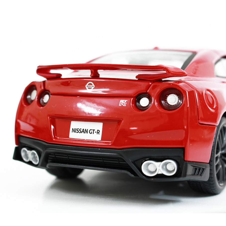 Mô Hình Xe Nissan GT-R 2017 Red 1:24 Bburago - MH18-21082