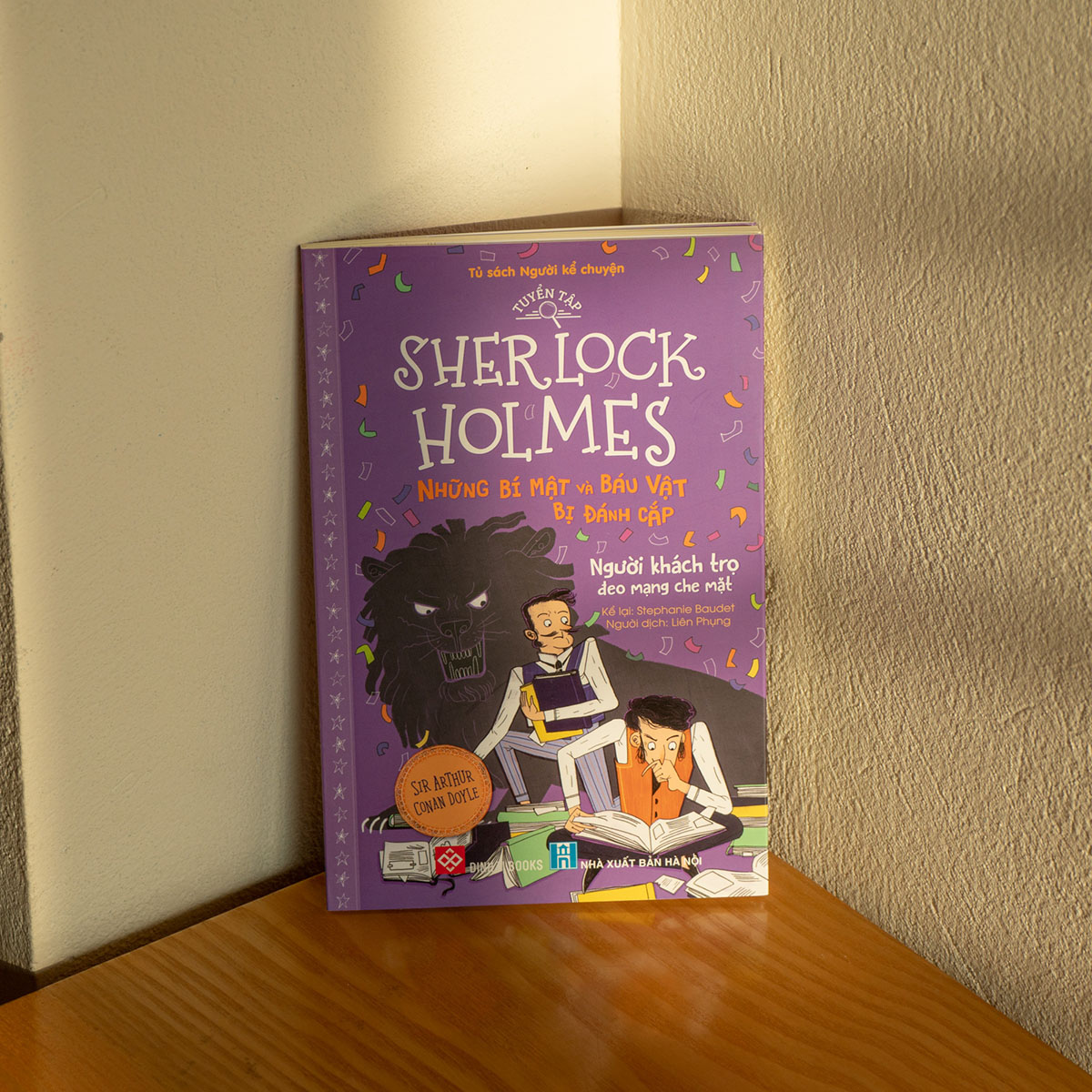 Tuyển Tập Sherlock Holmes - Những Bí Mật Và Báu Vật Bị Đánh Cắp- Người Khách Trọ Đeo Mạng Che Mặt