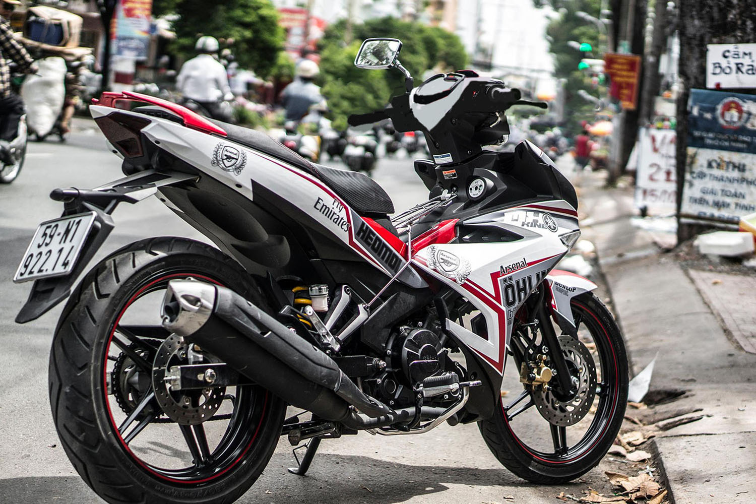 Tem trùm Exciter 150 Ohlins Racing
