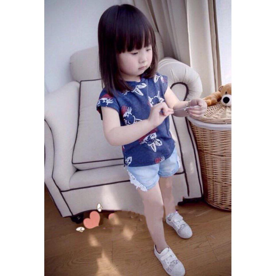 SÉT ÁO THUN THỎ PHỐI QUẦN SHORT JEAN ĐÍNH REN