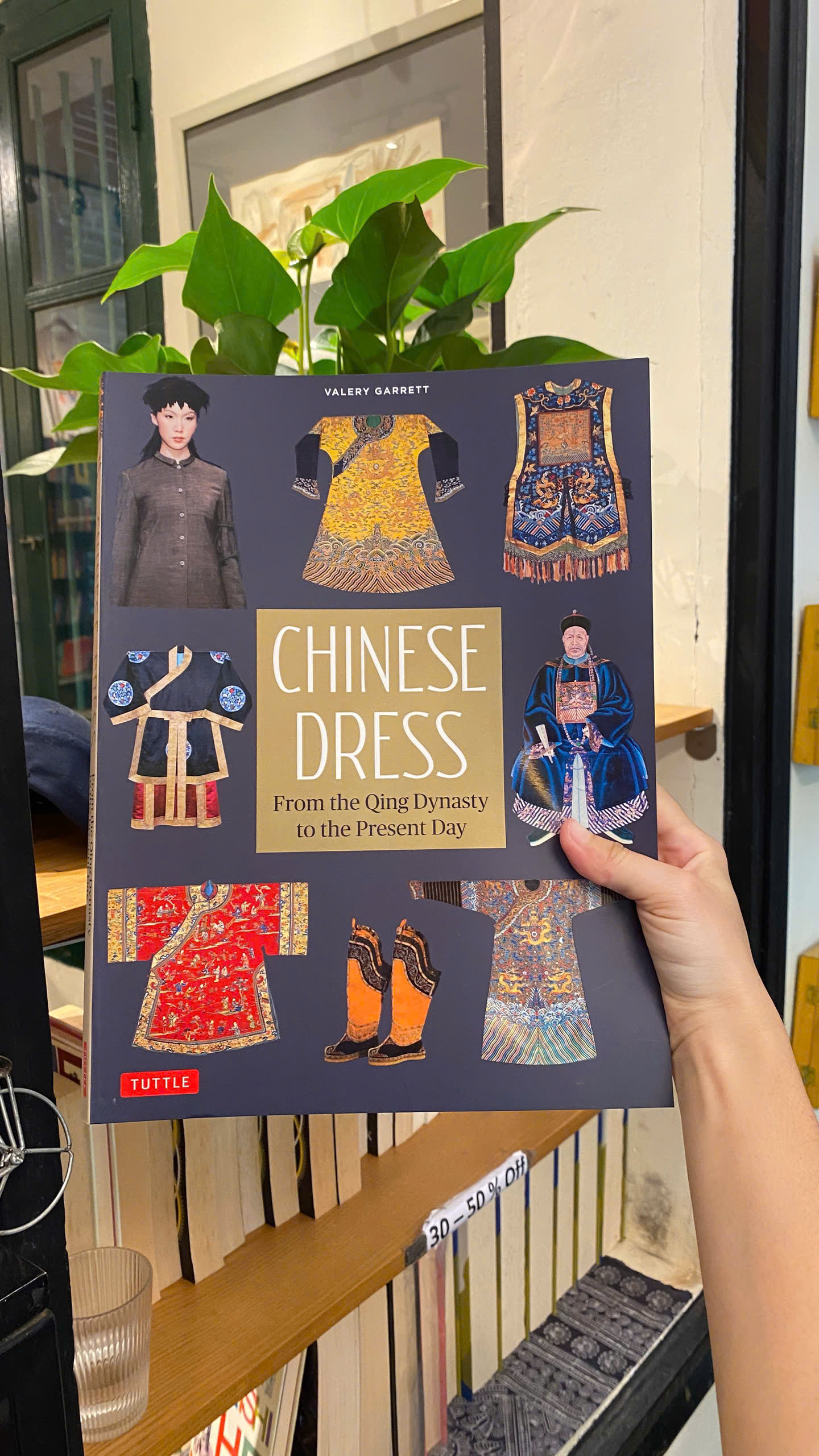 Sách - Chinese Dress: From the Qing Dynasty to the Present Day | Fashion / Thời trang Trung Quốc