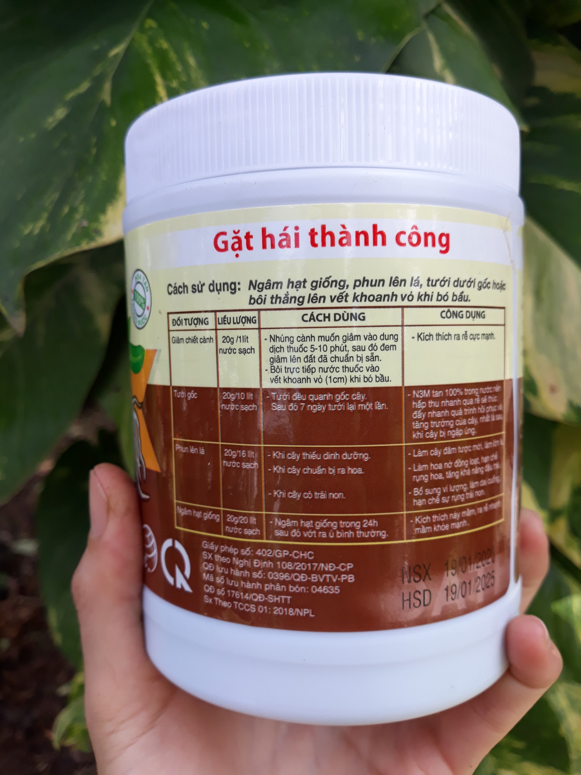 Phân bón kích rễ cực mạnh N3M hủ 500gram sử dụng cho cây kiểng, cây ăn trái, rau màu - hàng chuẩn công ty Phú Lâm