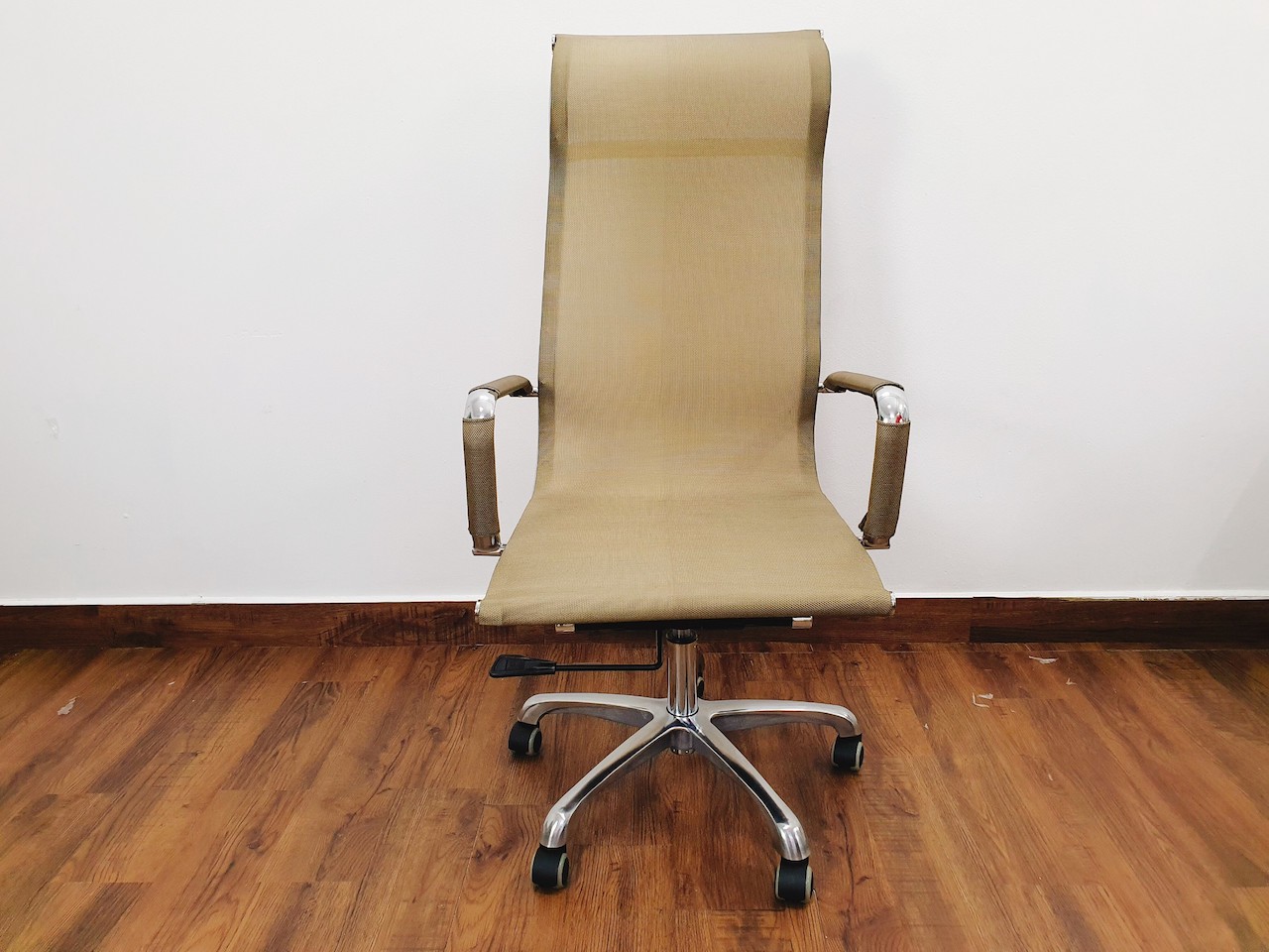Ghế làm việc lưới đầu cong êm ái MN-G812A
