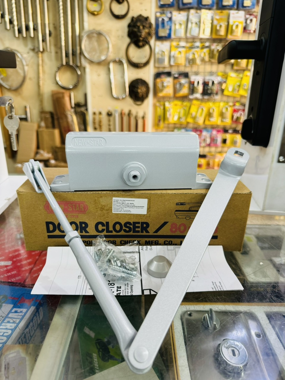 Tay đẩy hơi Newstar Za81N - Thương hiệu Nhật Bản