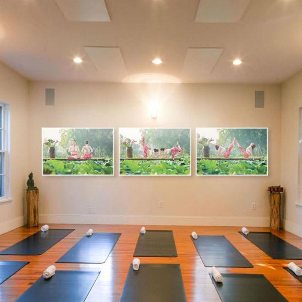 Bộ 3 Tranh Canvas Không Viền Trang Trí Phòng Yoga "Yoga Giữa Hồ Sen" W052