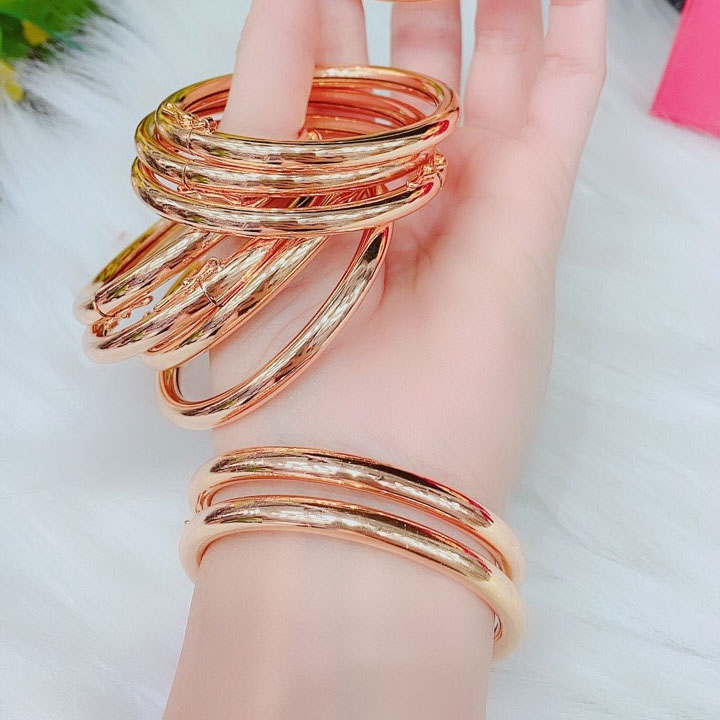 Vòng Tay  Bọng Mạ Vàng 18 K  Khóa Gài Dễ Sử Dụng - Mang Đi Tiệc Rất Sang - 020.03.01