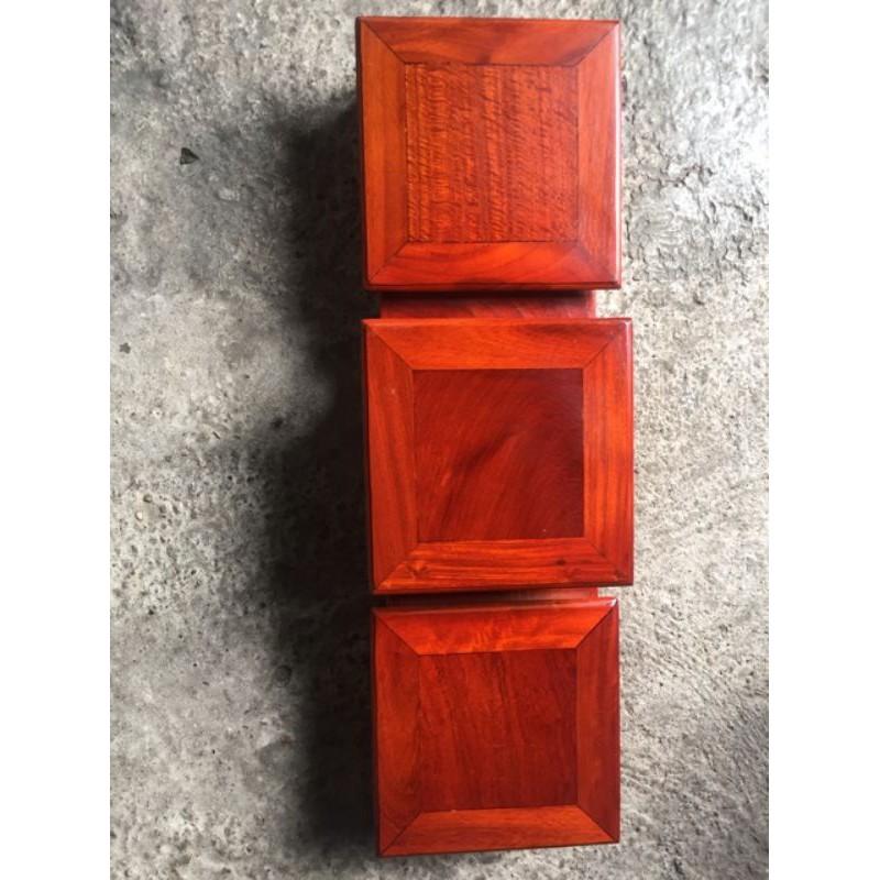 Đế tam cấp tam sơn gỗ hương nhiều kích cỡ