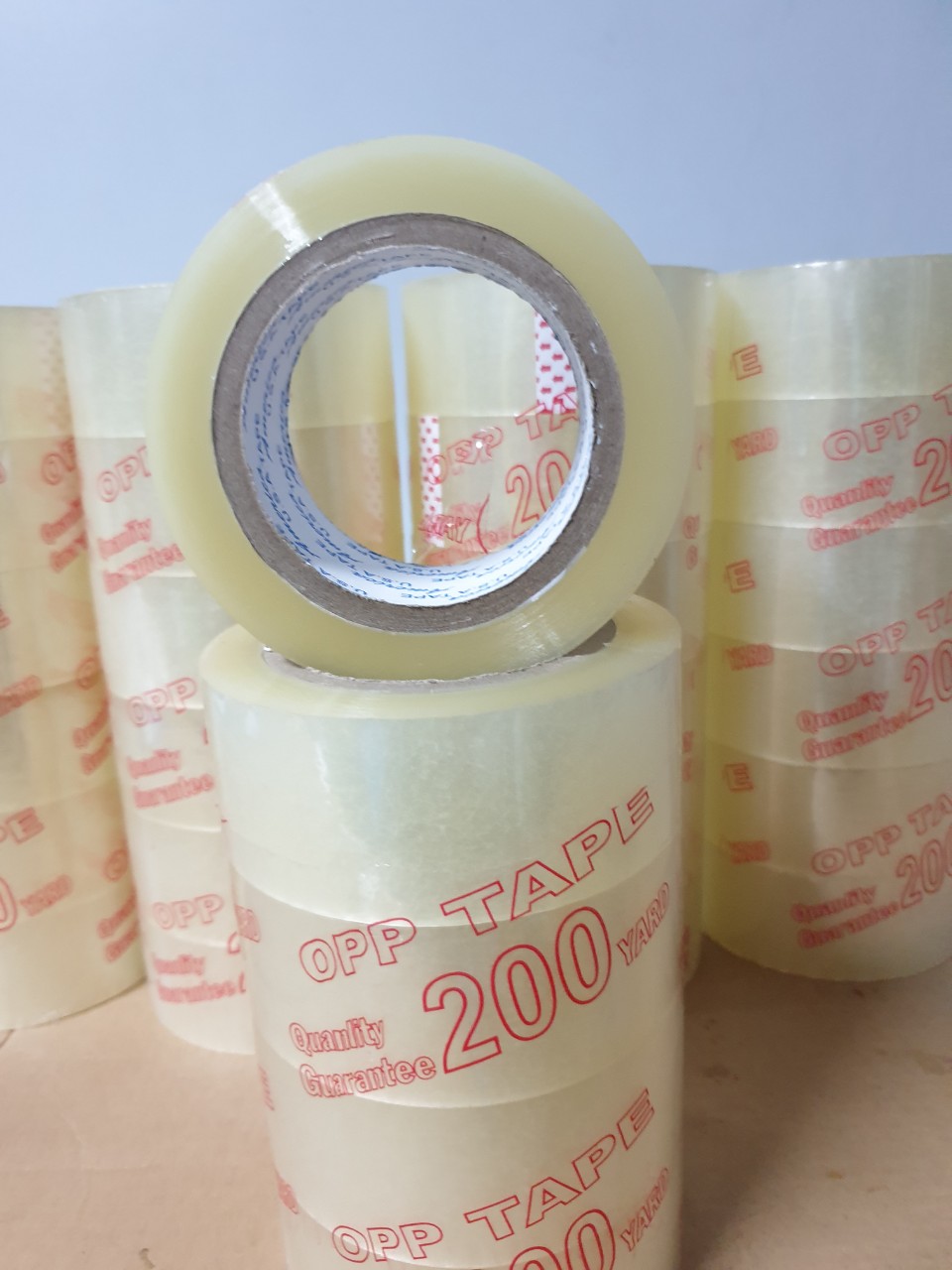 1 cây băng keo 200 yard