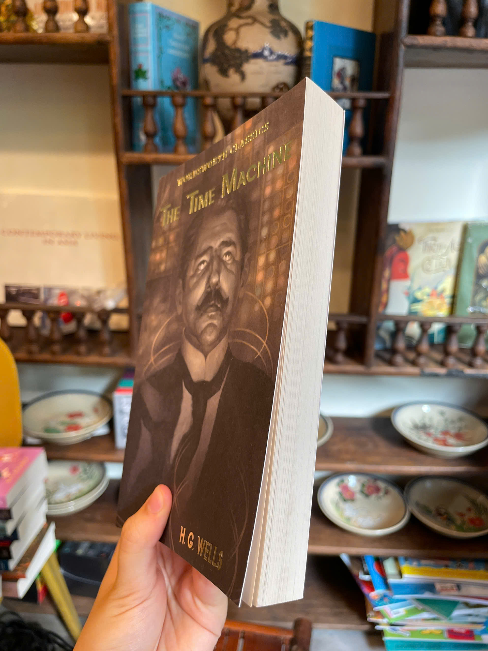 Sách - The Time Machine and Other Works by H.G. Wells | Classic Science Fiction /Ngoại văn Nhập khẩu