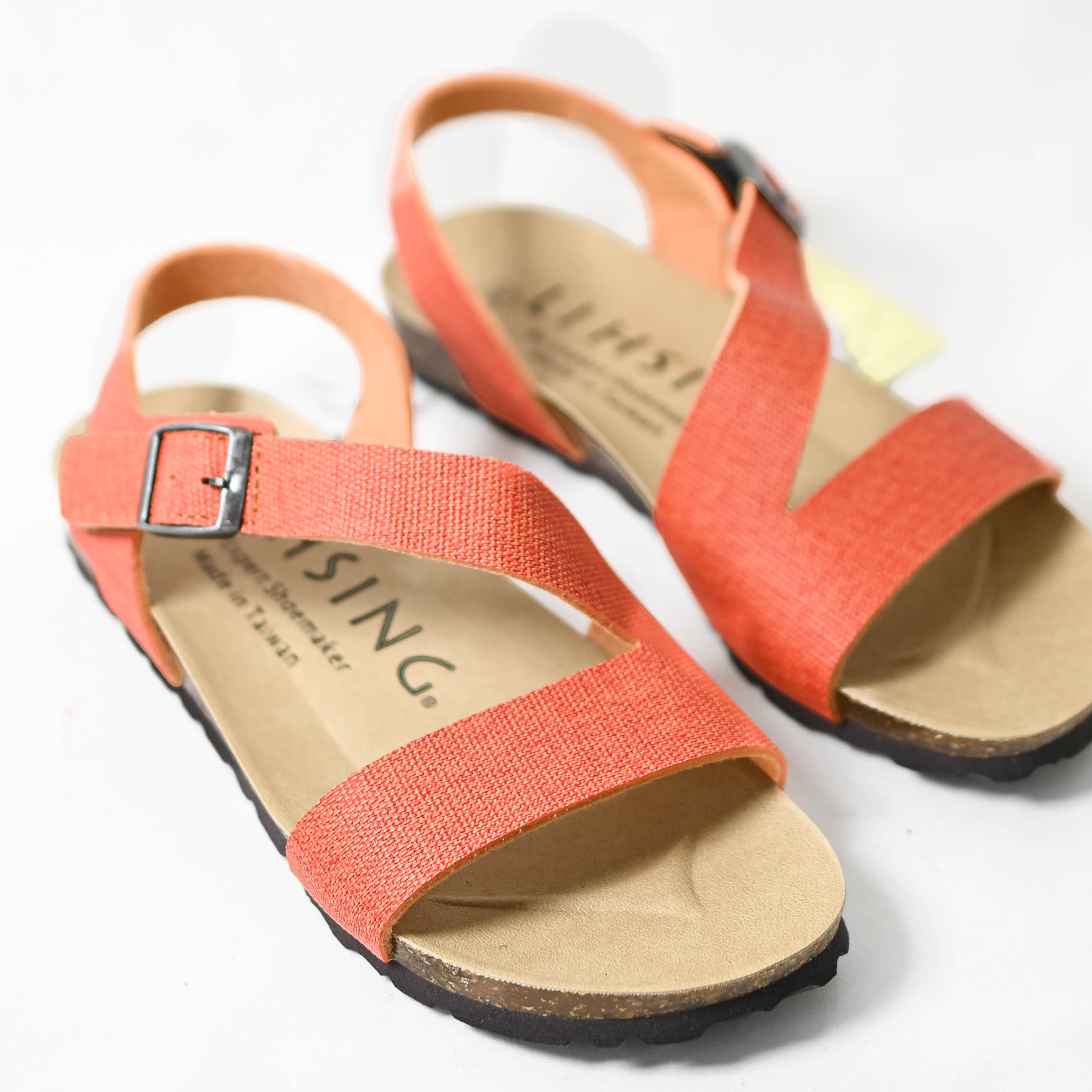 Sandal trệt Lihsing nữ