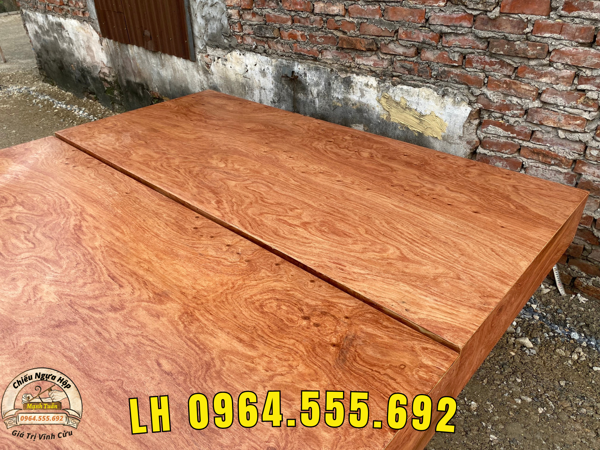 Mộc Chiếu Ngựa Hộp ( KT 200 x 180 x 20cm ) - Gỗ Hương Đá