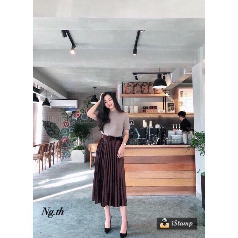 Chân váy xếp li nhung kèm đai