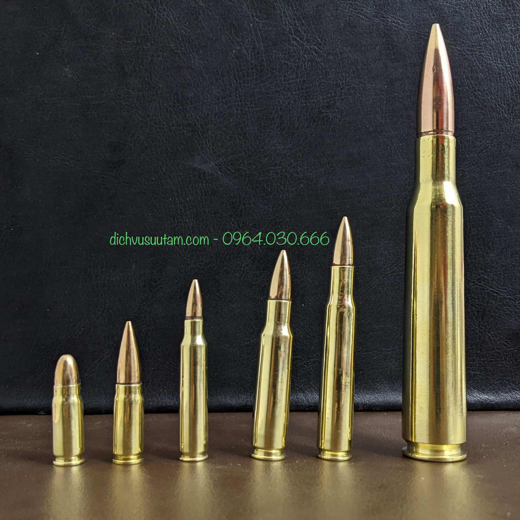 Bộ 6 mô hình viên đạn K54, AR15, M60, M30, 12ly7 trưng bày