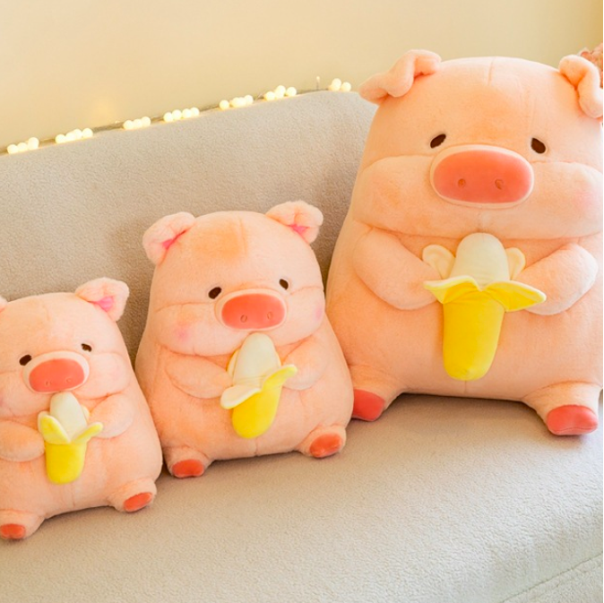 Thú nhồi bông Heo béo ôm qủa chuối đáng yêu - Size từ 22cm đến 50cm - Quà tặng gấu bông heo Lulu êm mịn