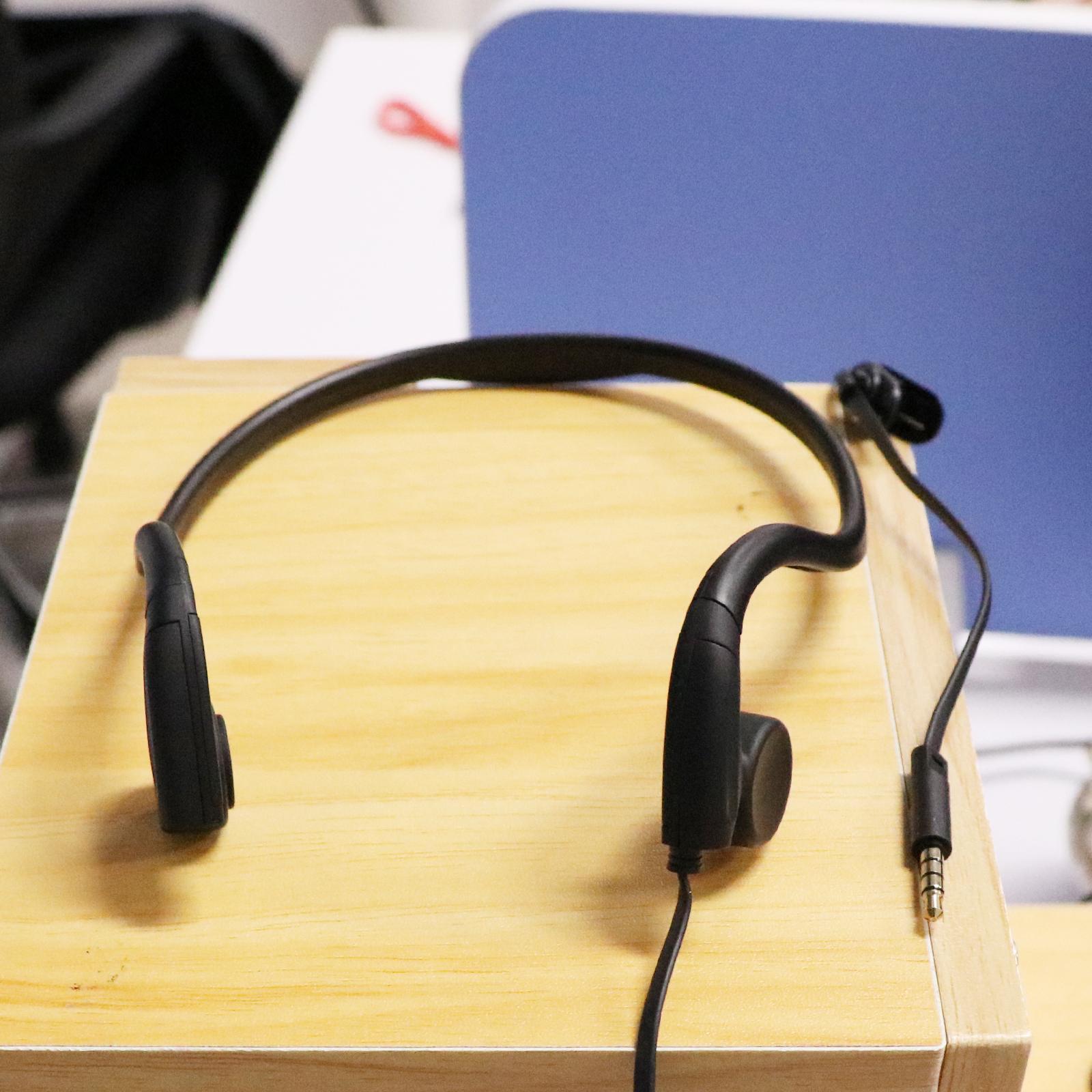 2pcs   Headphones Bluetooth 5.0 IPX5 for Running