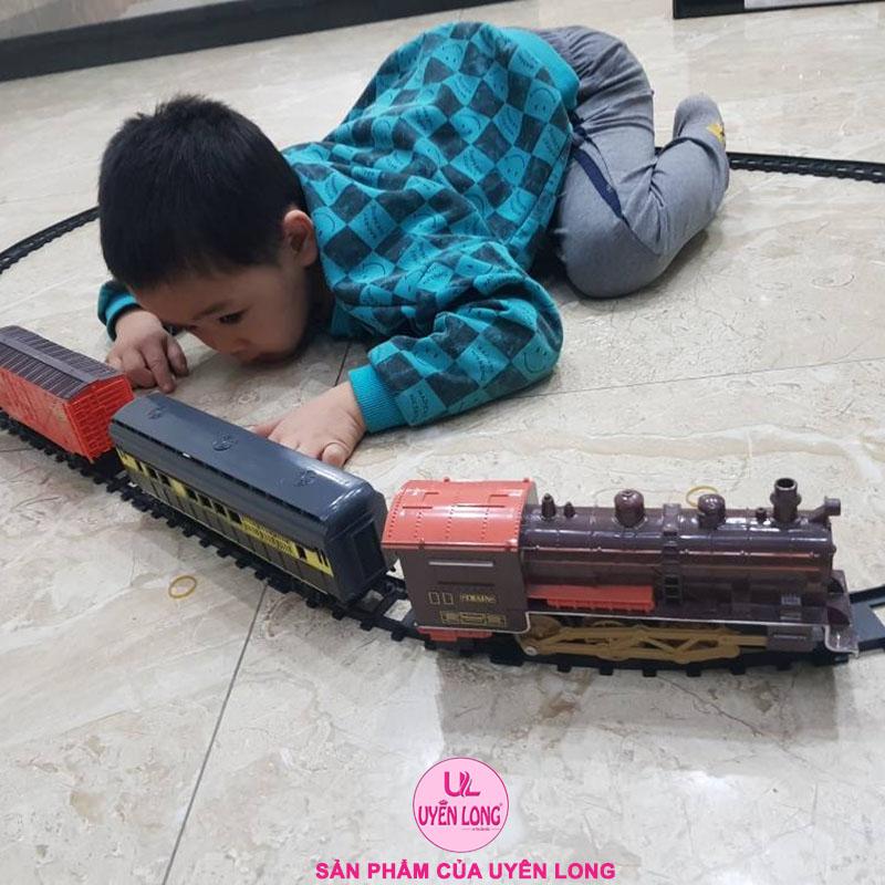 Bộ Tàu Hỏa CLASSIC TRAIN 5 Toa Cỡ Lớn PYM9, Chạy PIN, Mô Phỏng Khói Đèn, Đường Ray 126x84cm