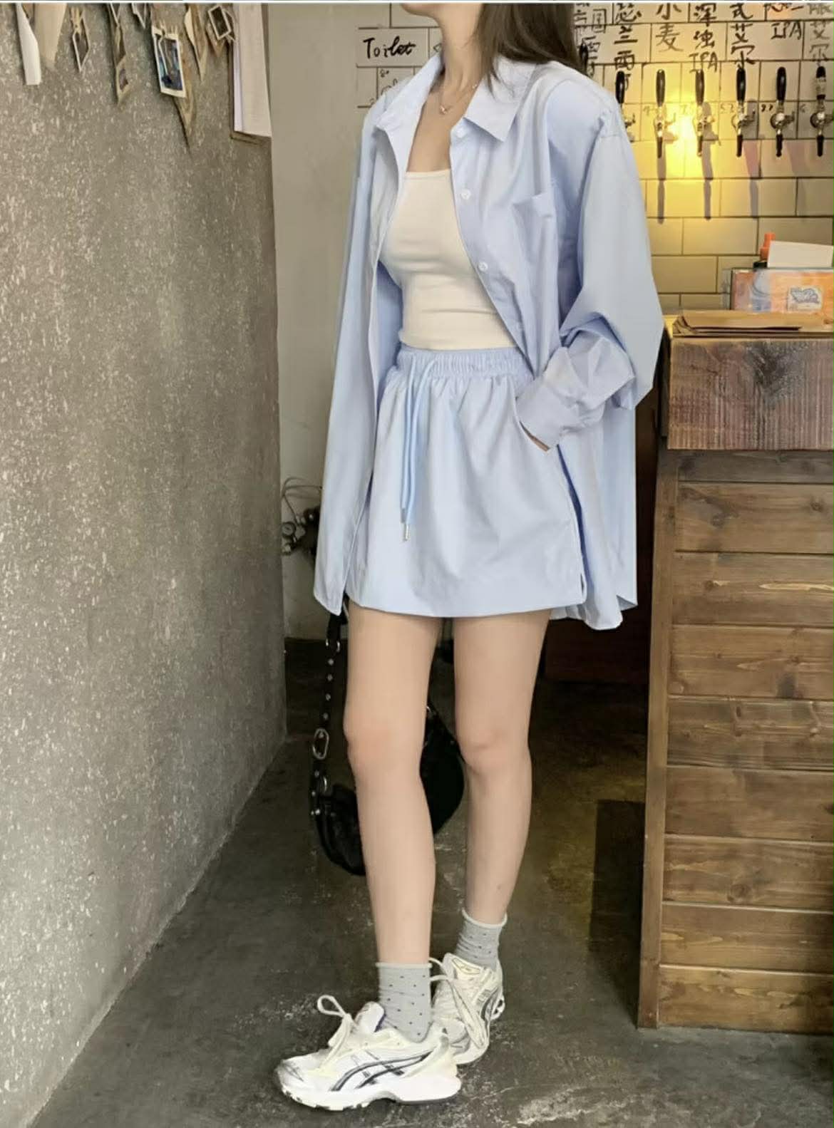 Set Áo sơ mi dài tay kèm váy ngắn màu xanh da trời phong cách trẻ trung cho nữ