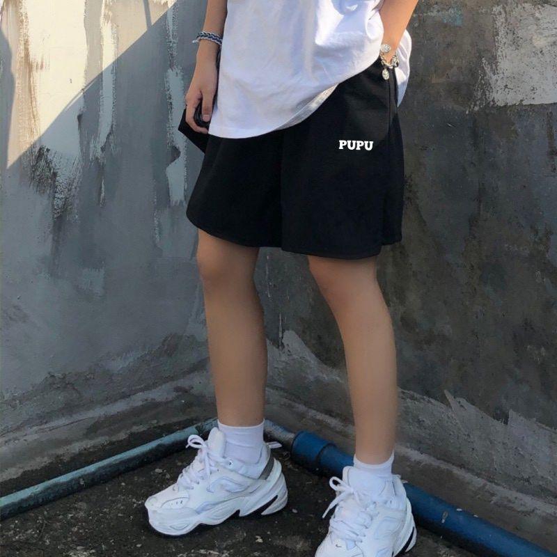 Quần short unisex nam nữ ép logo màu đen cá tính