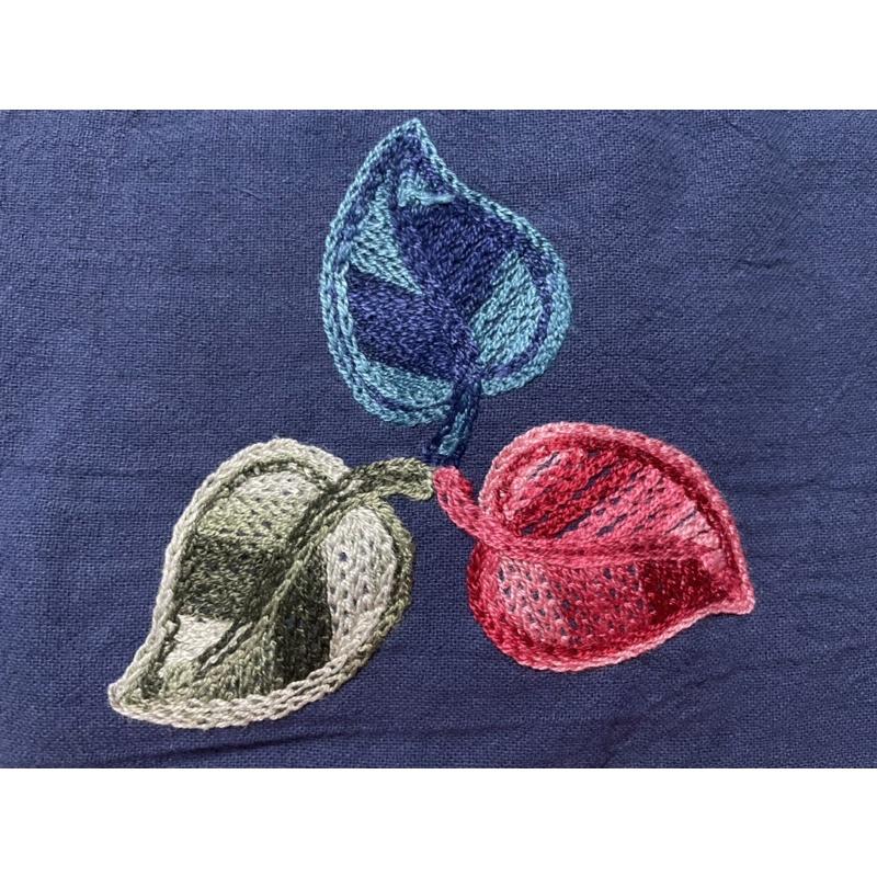 Áo linen thêu hai mặt