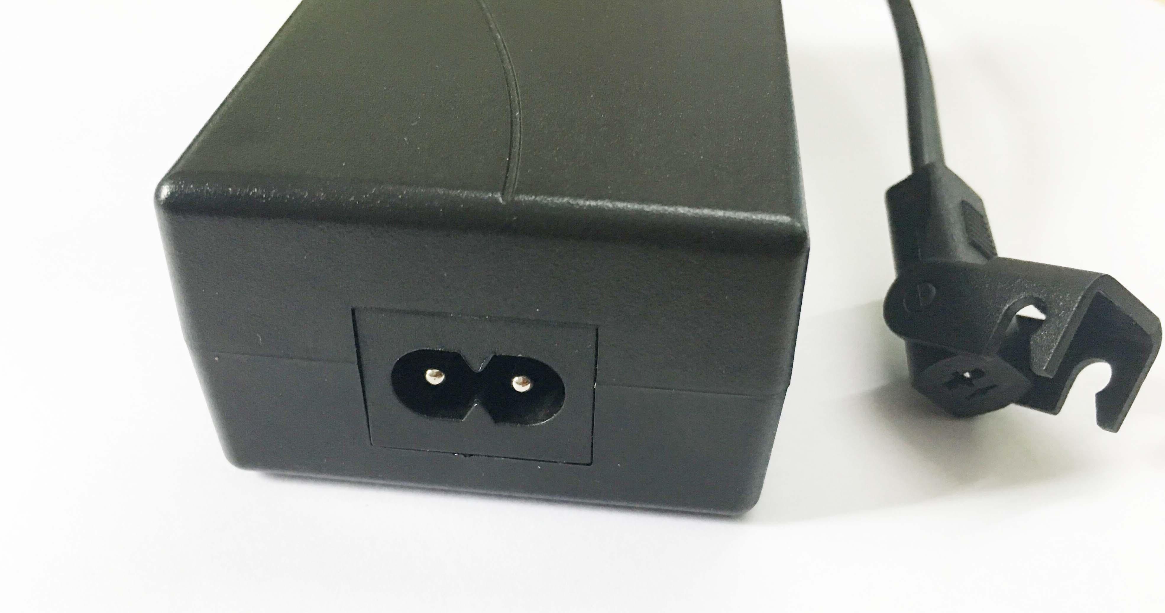 Chứng chỉ CE chất lượng cao 29V 2A 2000MA AC / DC Power Revers