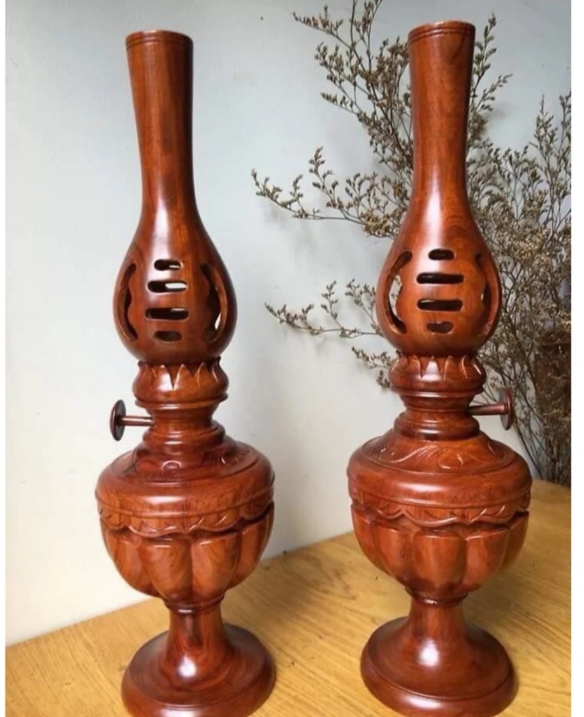 Cặp đèn cầy bằng gỗ hương nguyên khối cao 60 cm