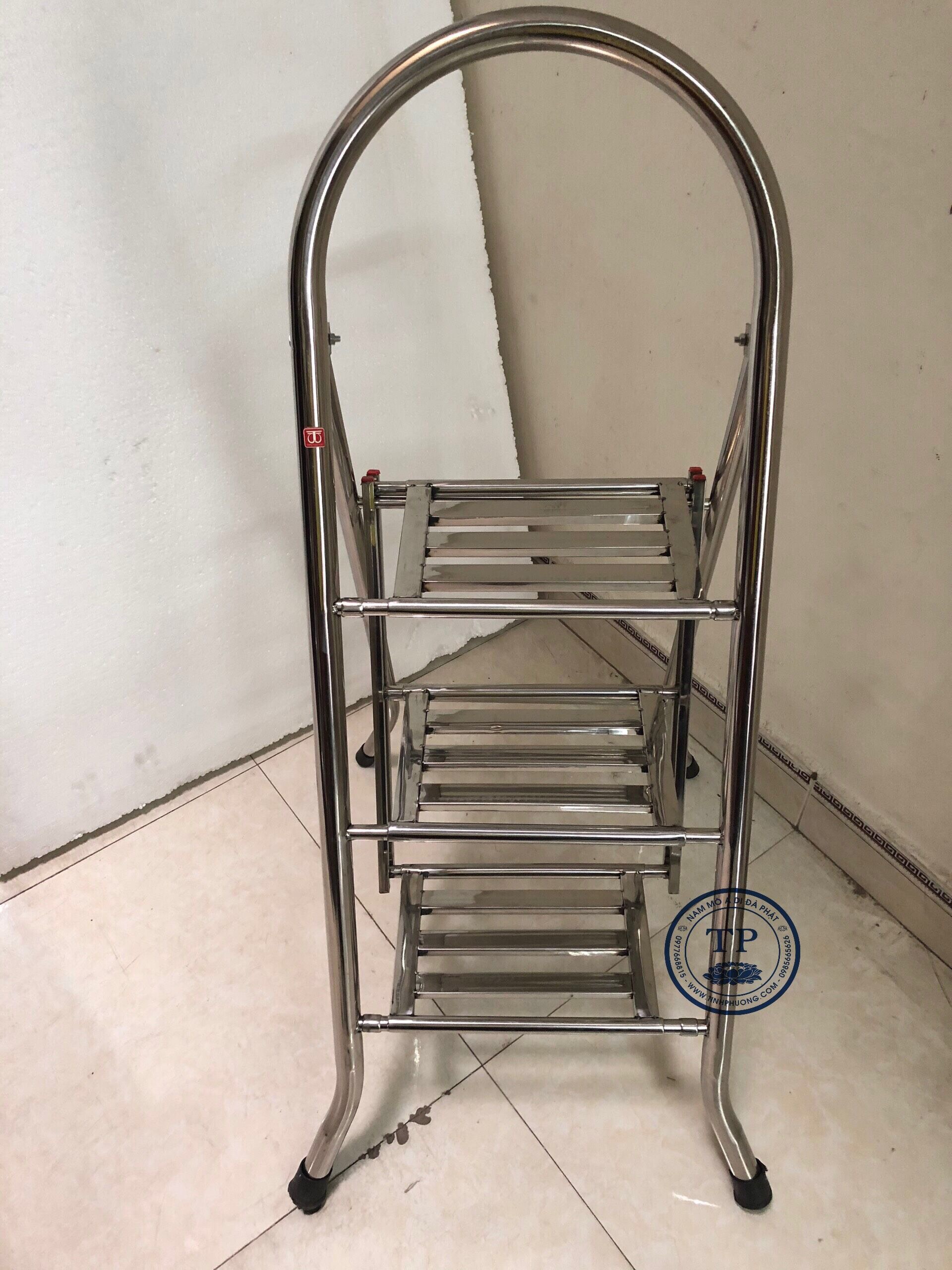 THANG THẮP NHANG,THẮP HƯƠNG BẰNG INOX GẤP GỌN ( THANG 3 BẬC ) KH18252