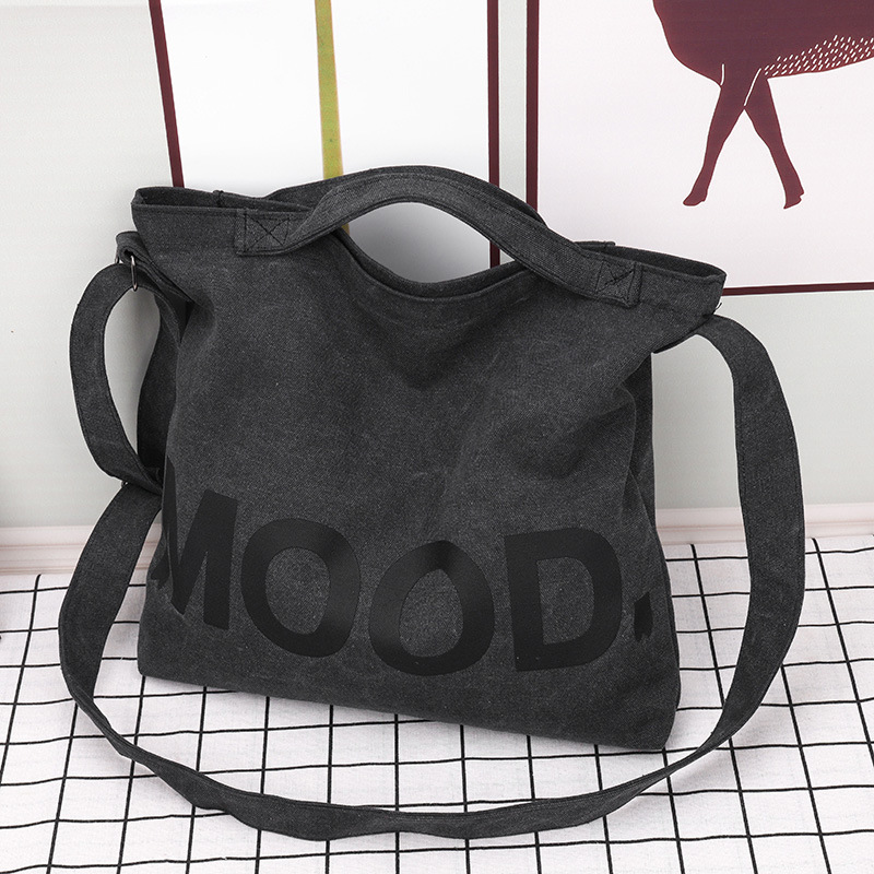 Túi đeo chéo nam - BEE GEE DCN9203