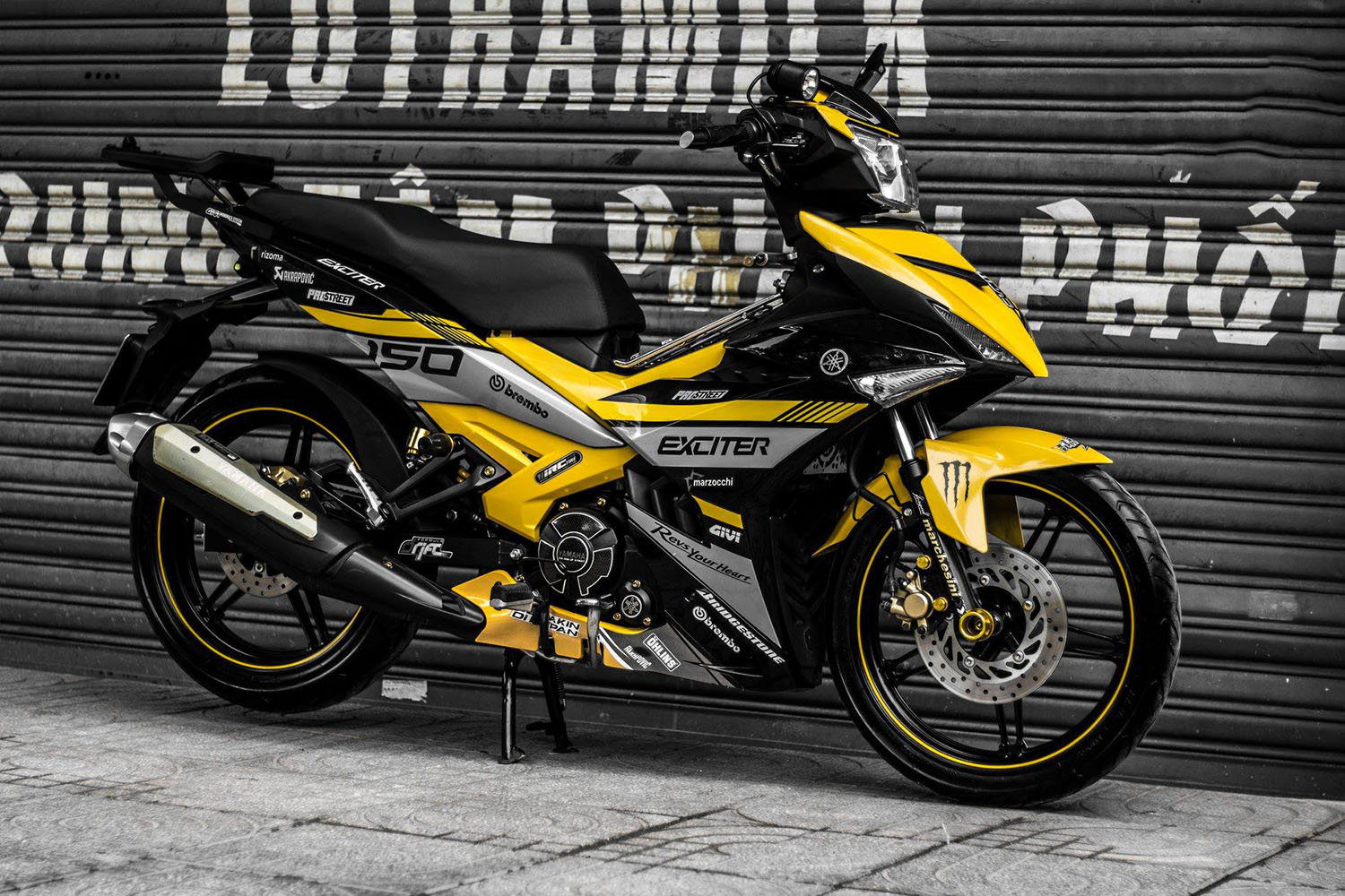 Tem trùm Exciter 150 Yellow Grey