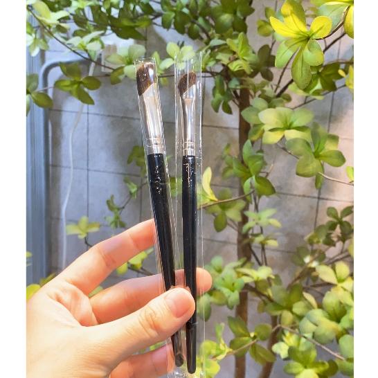 Cọ vát dày tạo khối cho mũi và mắt tạo điểm nhấn định hình khuôn mặt - Hity Beauty