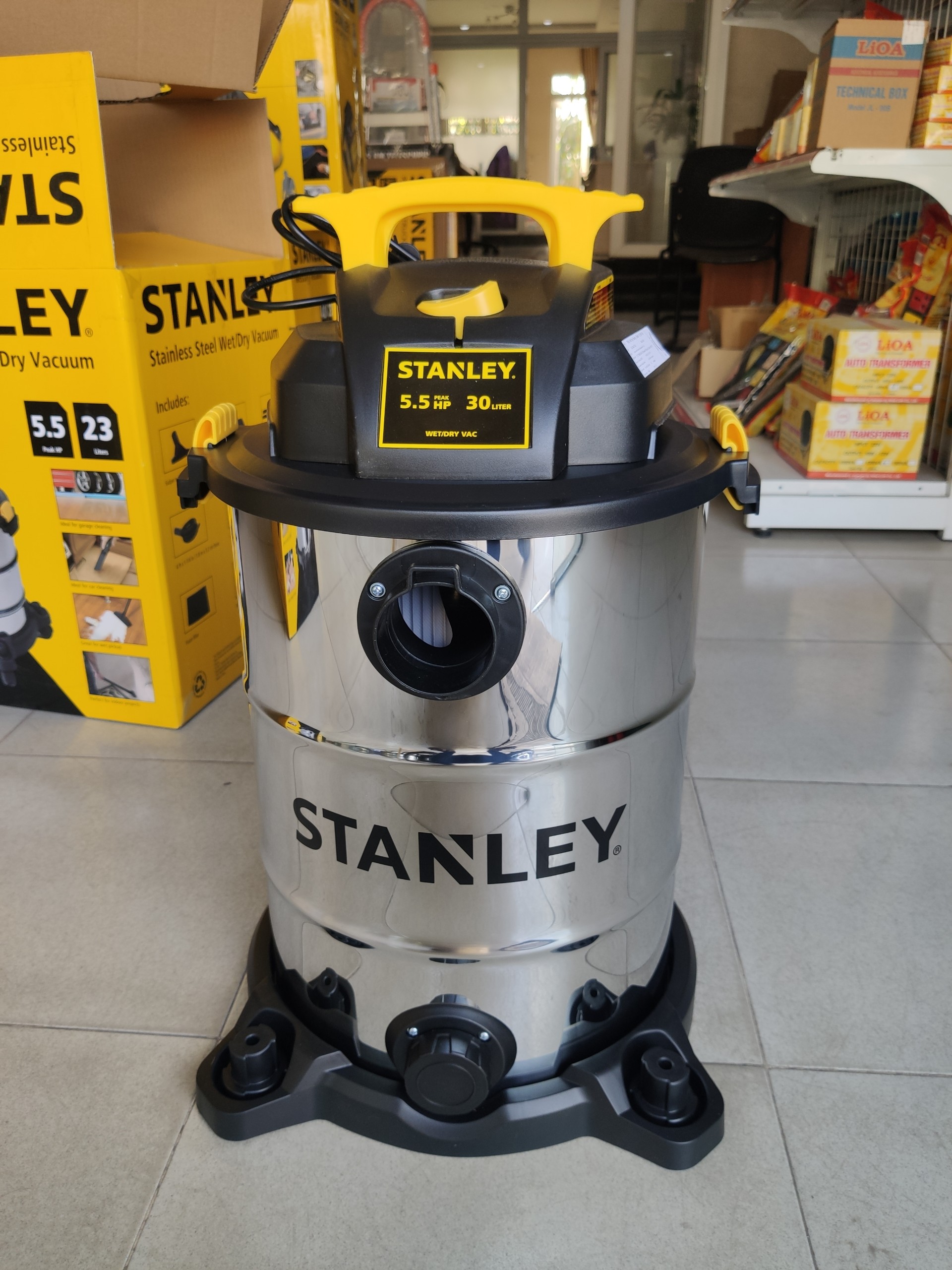 Máy hút bụi Công nghiệp 3 chức năng Stanley SL19417-8A, dung tích 30L, công suất 4000W (5.5HP)-Hàng Chính Hãng