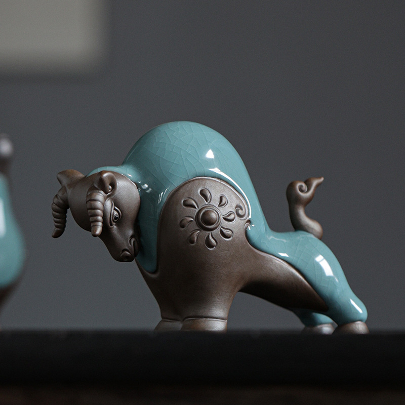 Tượng gốm trâu bò tráng men sứ xanh sa cao cấp trang trí phòng khách, bàn làm việc, tượng phong thủy trà đạo