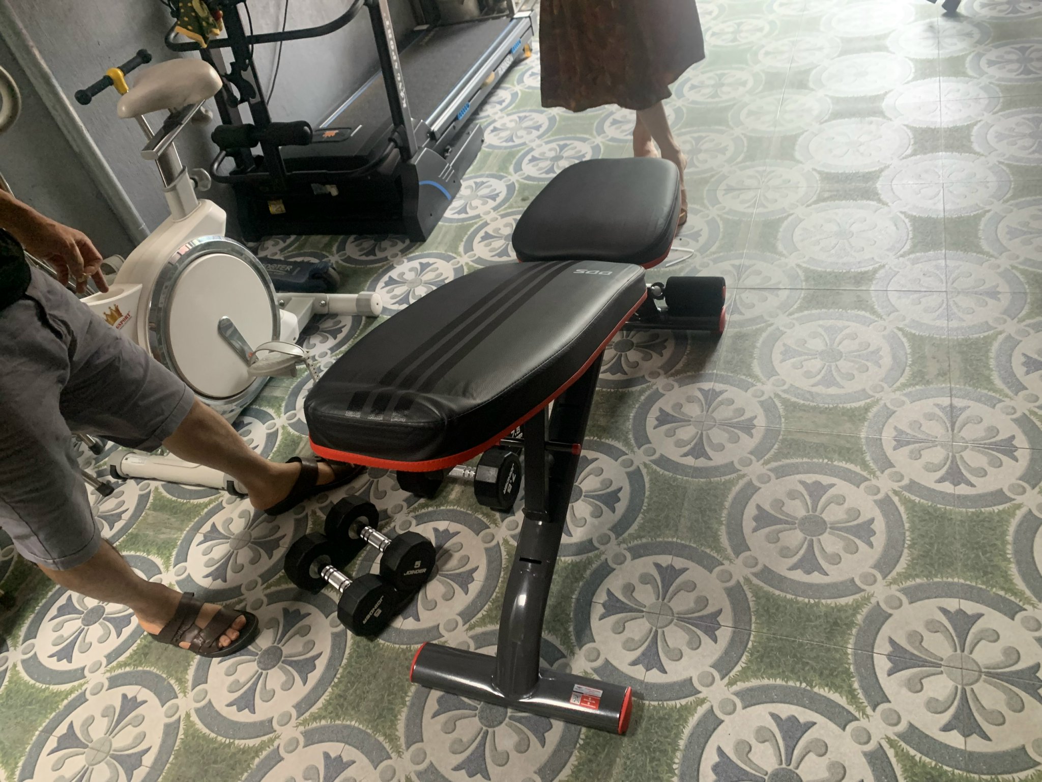 Ghế tập gym đa năng 201, ghế tập tạ điều chỉnh độ dốc 5 cấp, đệm ngồi êm ái cho người sử dụng