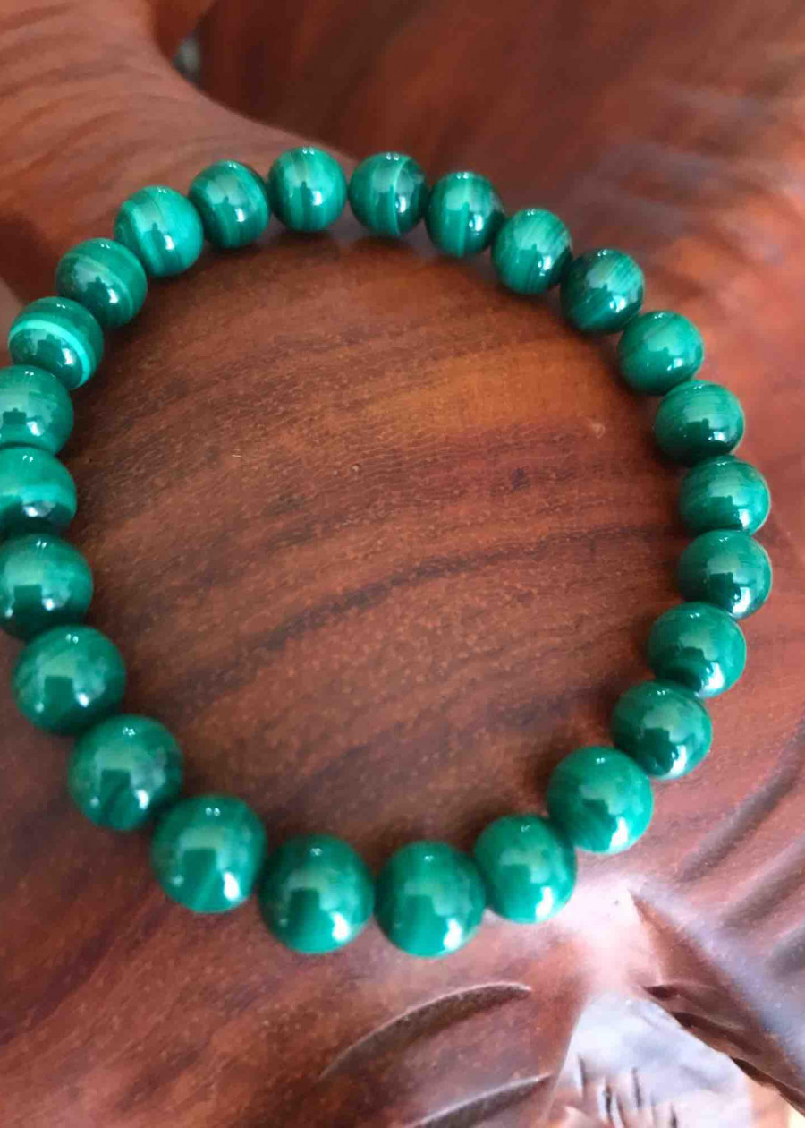 VÒNG TAY ĐÁ MALACHITE HAY CÒN GỌI LÀ ĐÁ LÔNG CÔNG MÀU XANH 7LY5 HỢP NỮ MẠNG MỘC HOẢ