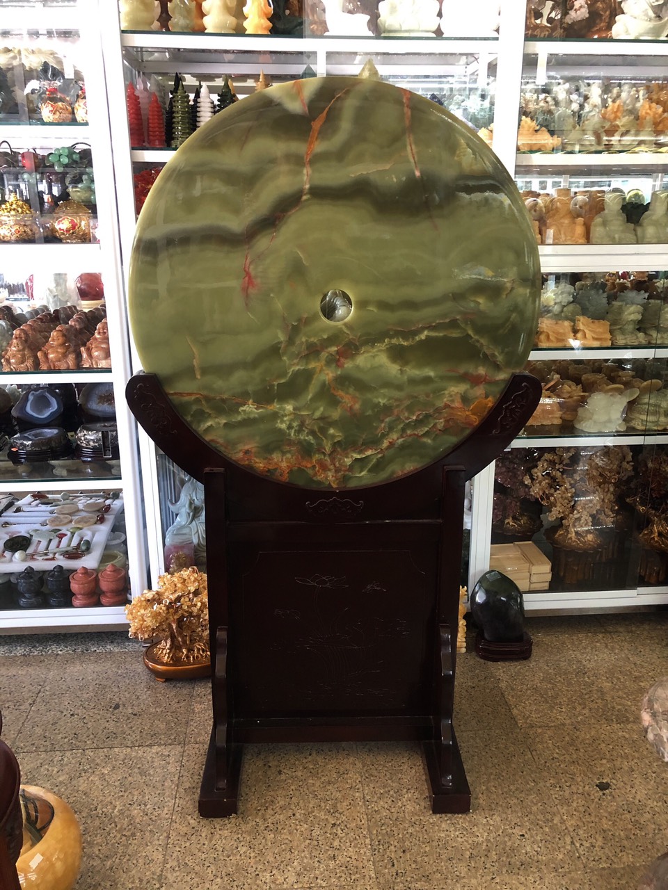 Đồng điếu (đồng tiền ) phong thủy đá ngọc Onyx xanh đậm - Đường kính 80 cm