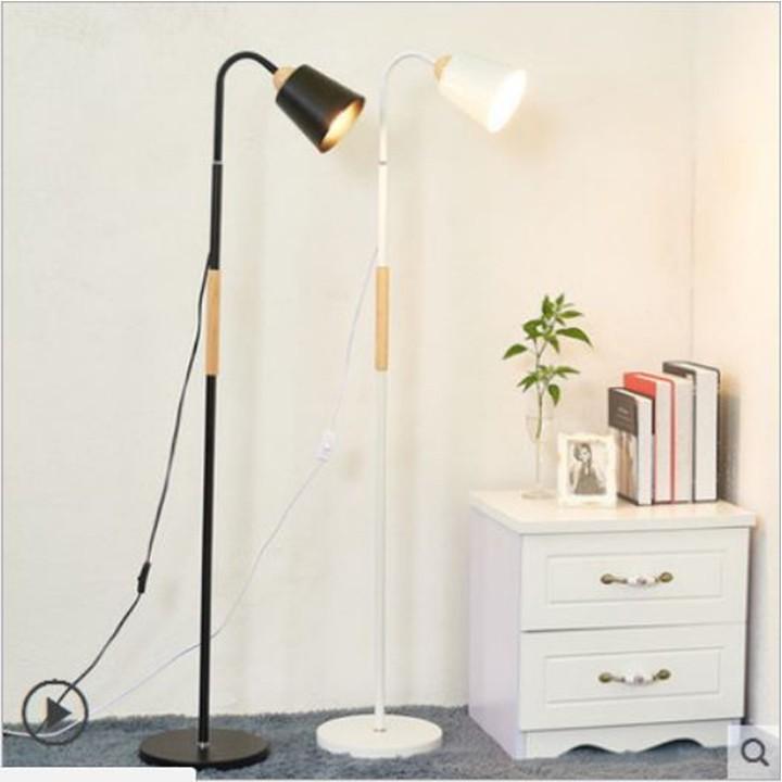Đèn cây đứng trang trí nội thất phòng khách SOLOCHI DC9020 - Kèm bóng LED bảo vệ thị lực tốt