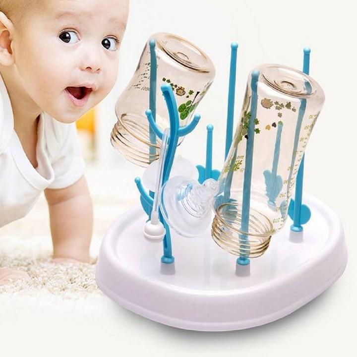 Khay úp, giá úp bình sữa và núm ty không nắp tiện lợi cho mẹ