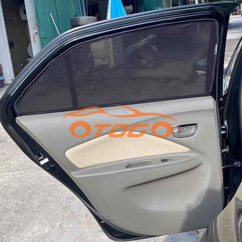Bộ Rèm Che Nắng Kính Theo Xe Toyota Yaris Sedan 2010 LOẠI 1