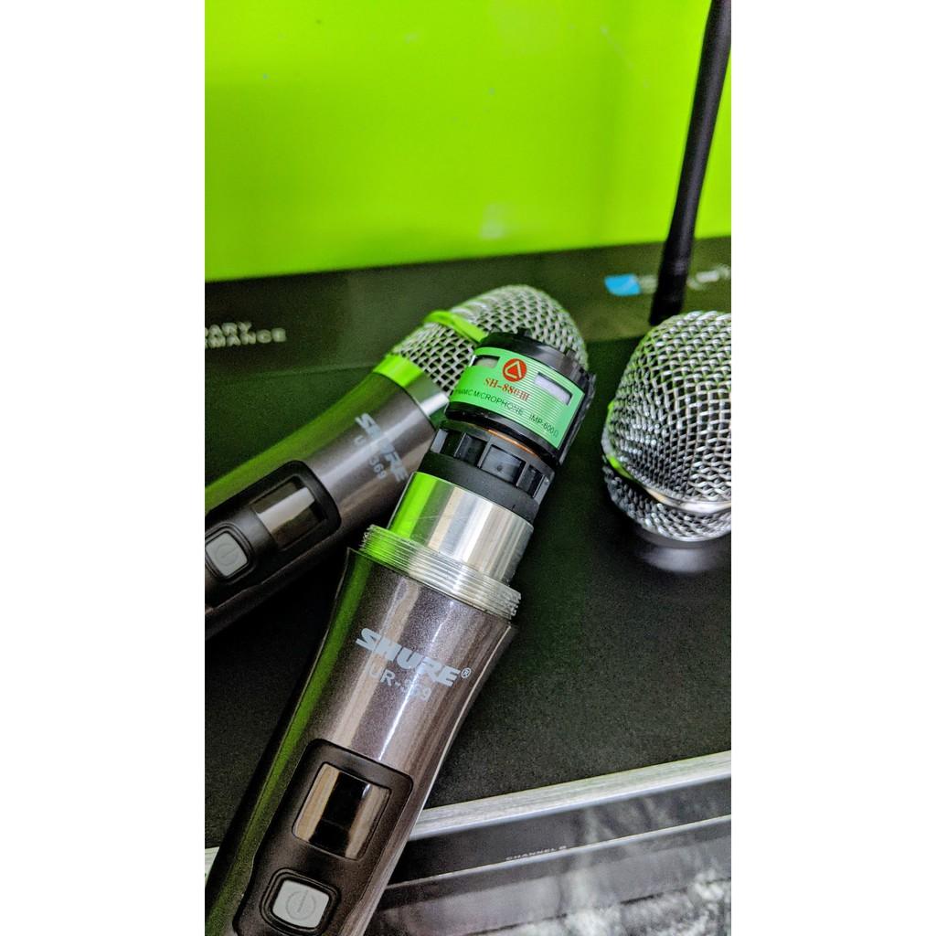 Micro không dây cao cấp Shure UR 369. Hát karaoke hay. Hút âm tốt hát micro nhẹ...bảo hành 12 tháng