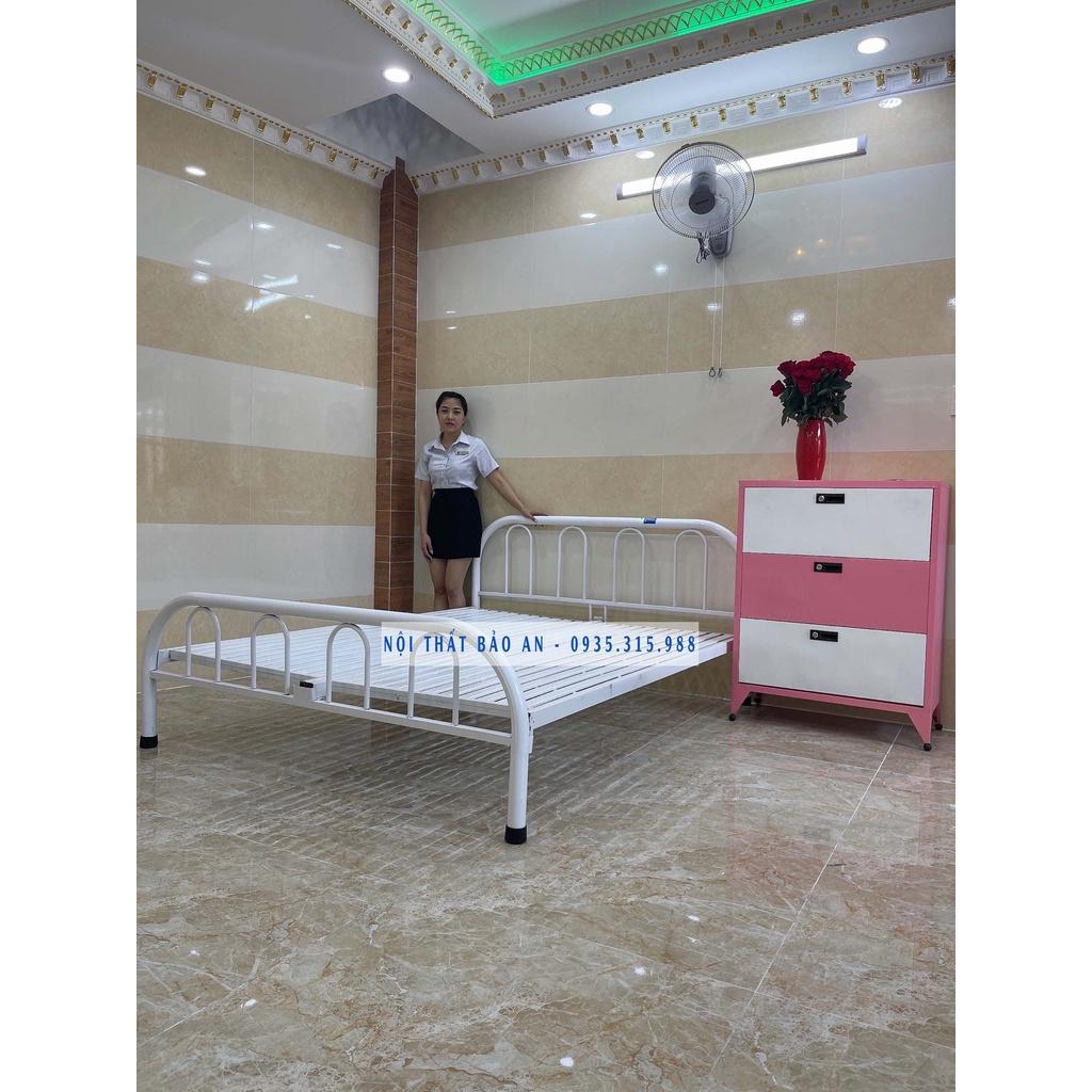 Giường sắt tròn cổ điển SANG TRỌNG đẹp giá xưởng - Nhiều kích thước -