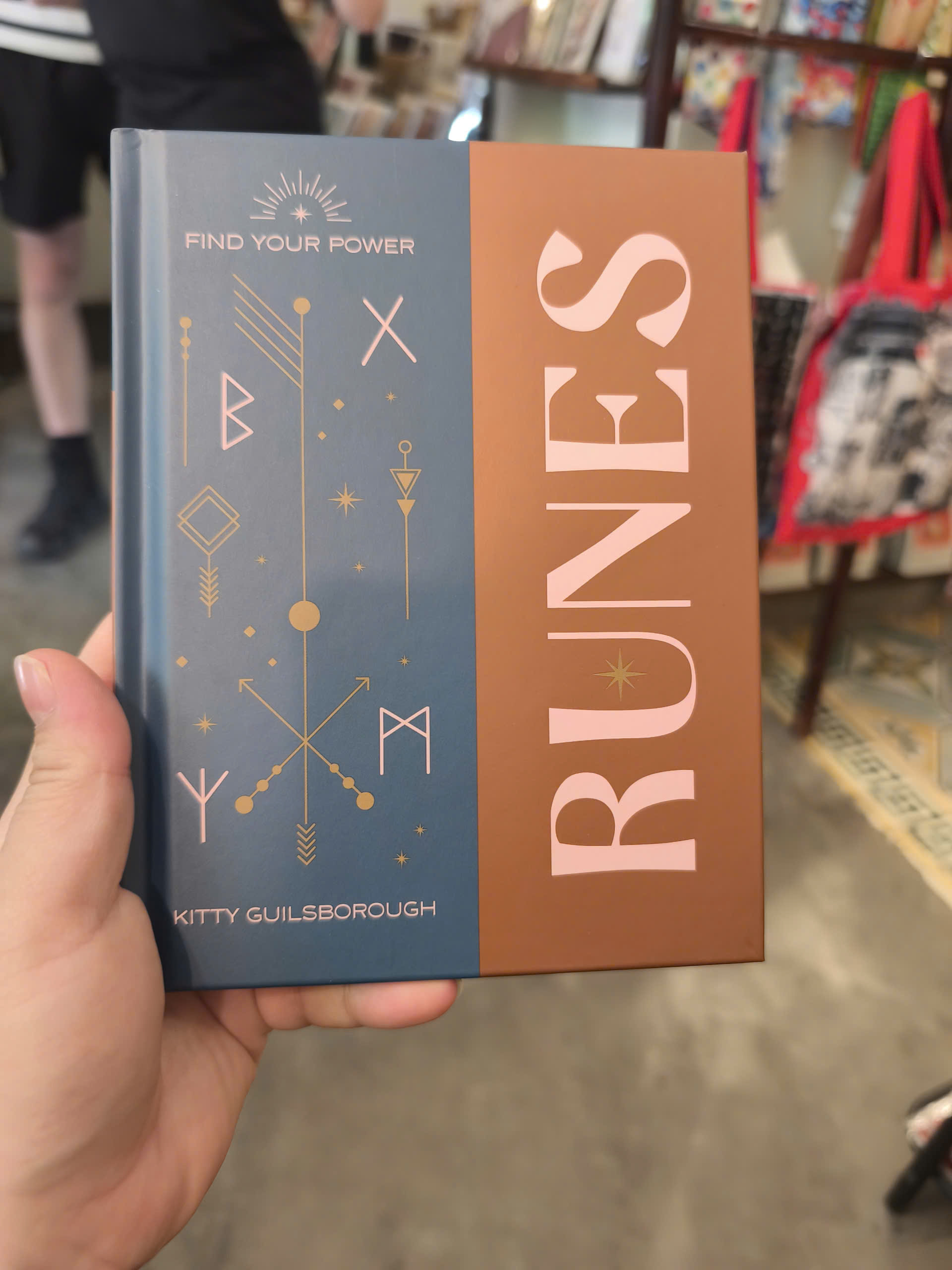 Sách - Find Your Power: Runes - Kitty Guilsborough | Self Help / Ngoại văn Nhập khẩu UK / Bìa cứng