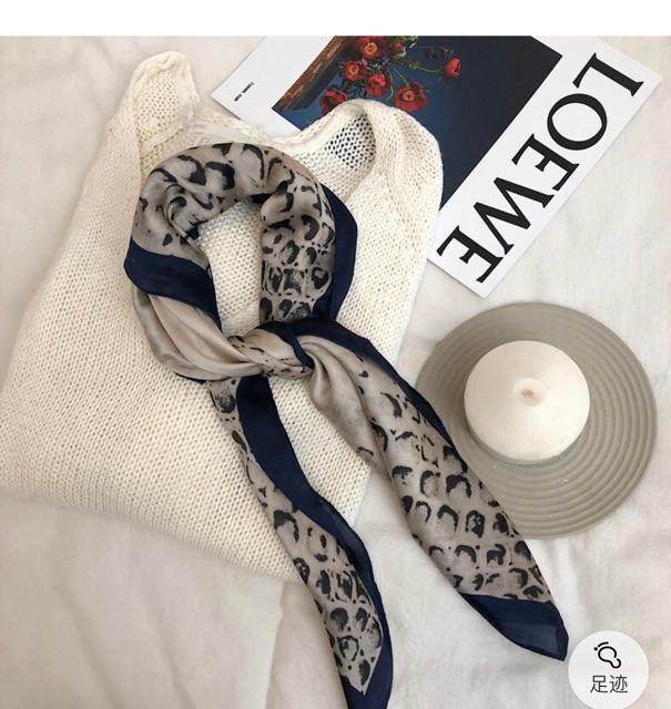 Khăn lụa vuông thời trang công sở size 70x70cm