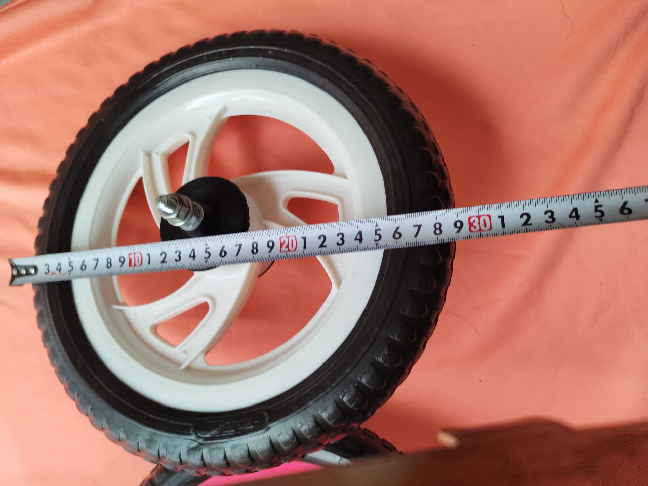 Bánh xe TRƯỚC thay thế cho xe đạp trẻ em 12 INCH / 14 NICH loại bánh đúc màu trắng / hồng